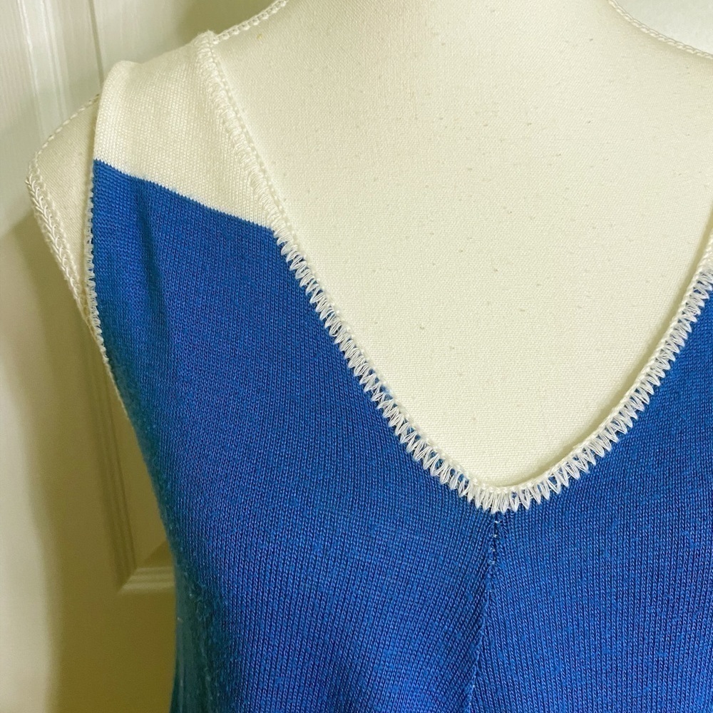New Directions Colorblock Acrylic V-Neck Sleeveless Tunic Top - Picture 3 of 8
